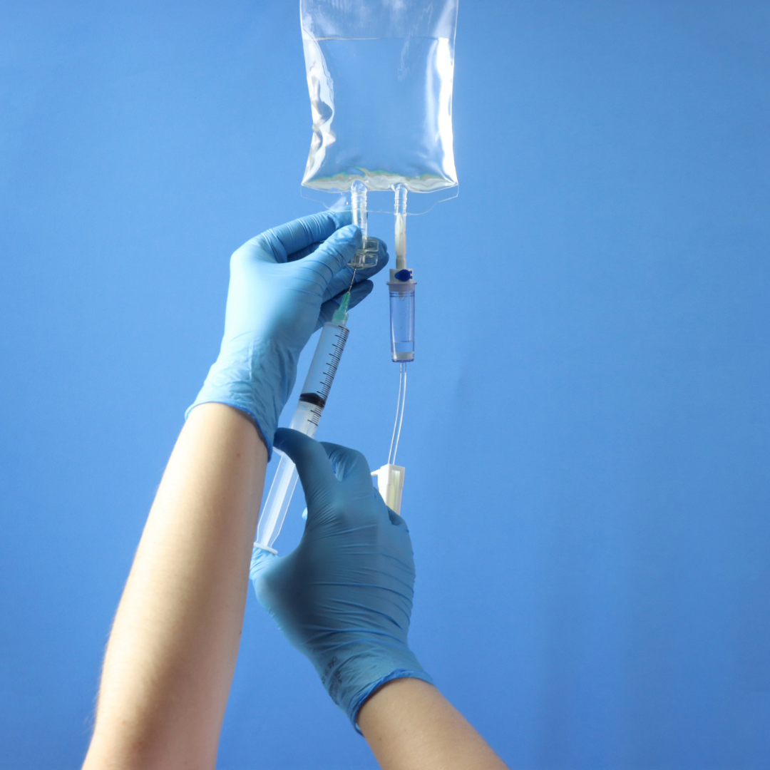 A Complete Guide to Medical Gloves: Types, Uses, and Safety Standards
